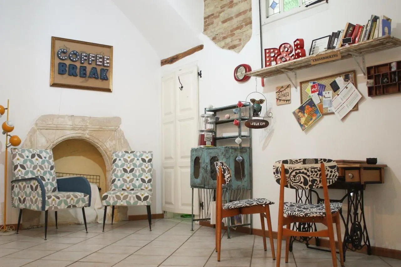 Couette-café Sa Prazza Guesthouse Cagliari Italie